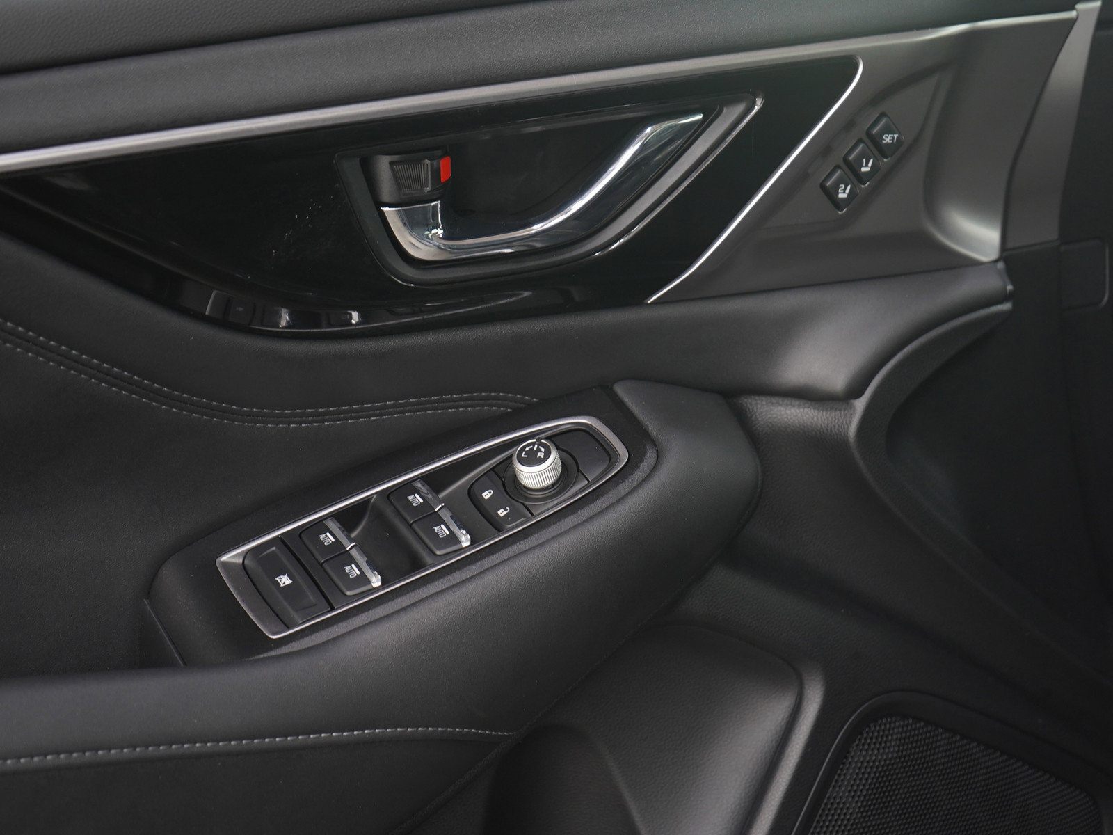 Used 2025 Subaru Outback Limited image 21