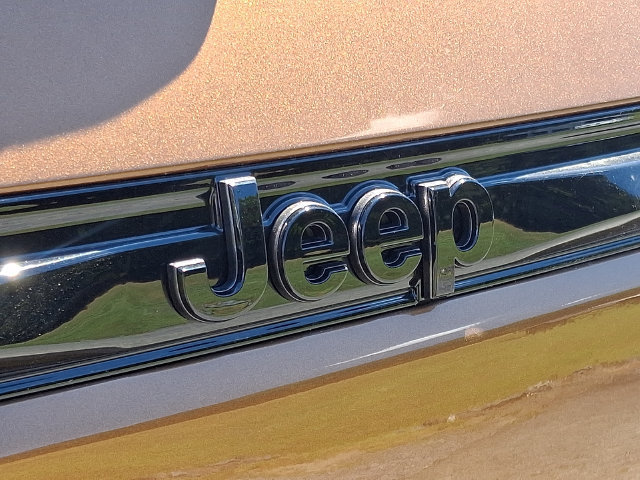 New 2026 Jeep Grand Cherokee Limited w/ Limited Altitude Package AWD/4WD image 19