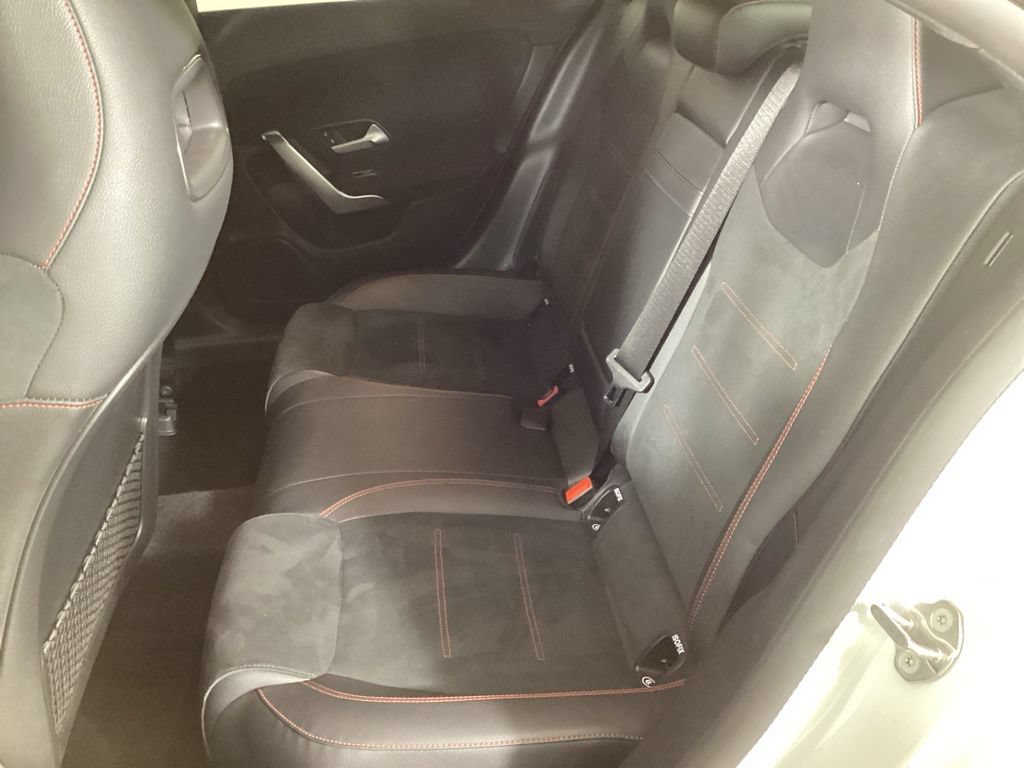 Used 2022 Mercedes-Benz CLA 250 image 22