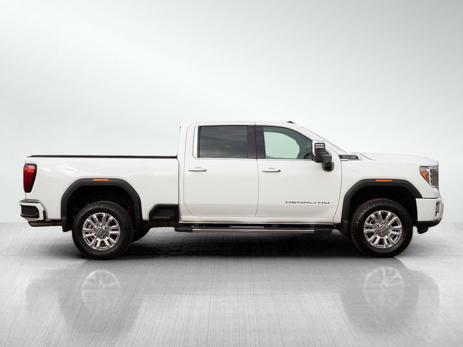 Used 2023 GMC Sierra 3500 Denali image 6