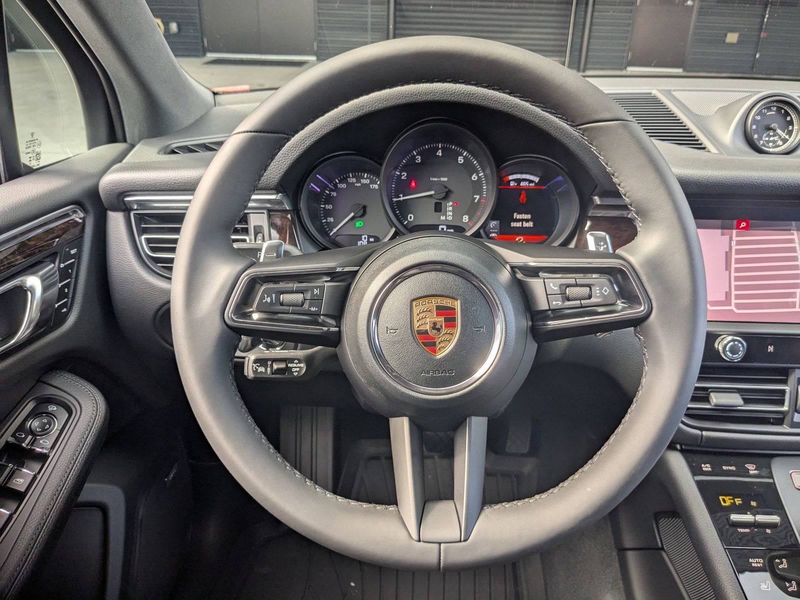Certified 2026 Porsche Macan AWD/4WD image 15
