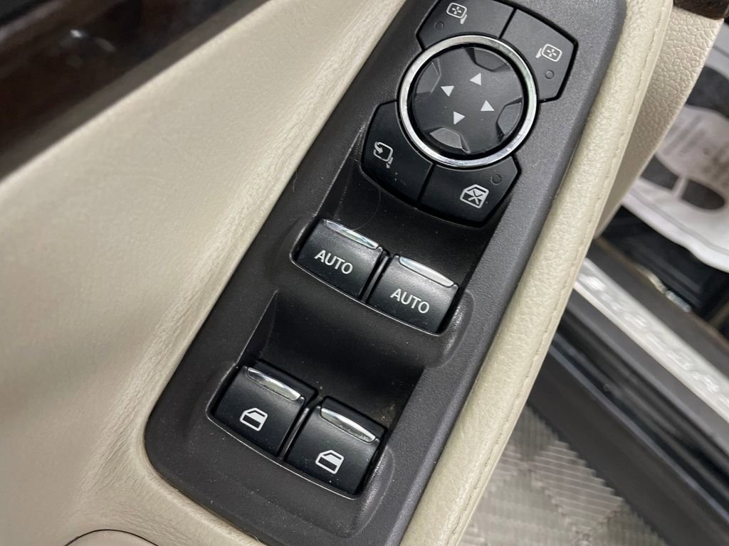 Used 2015 Ford Explorer Limited image 15