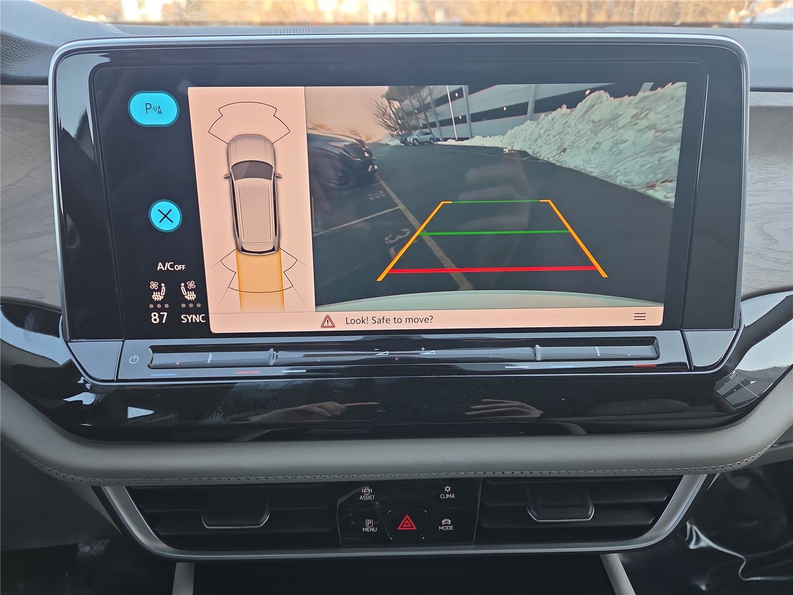 New 2026 Volkswagen Atlas SE image 19