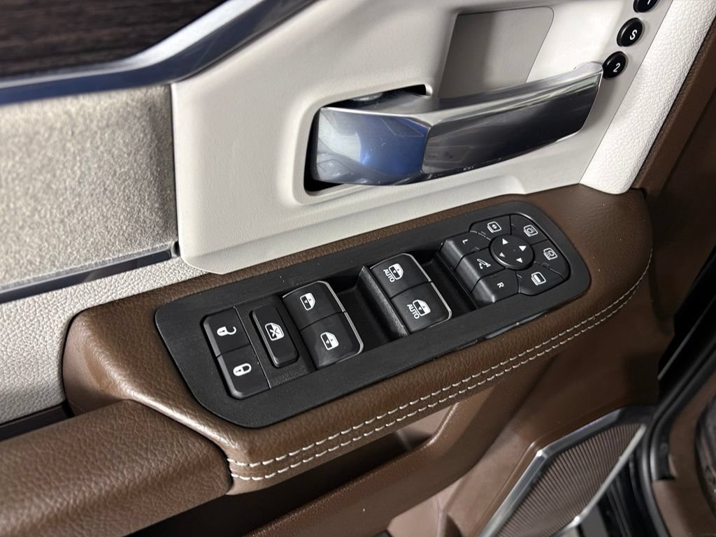 New 2026 RAM 2500 Laramie AWD/4WD image 14