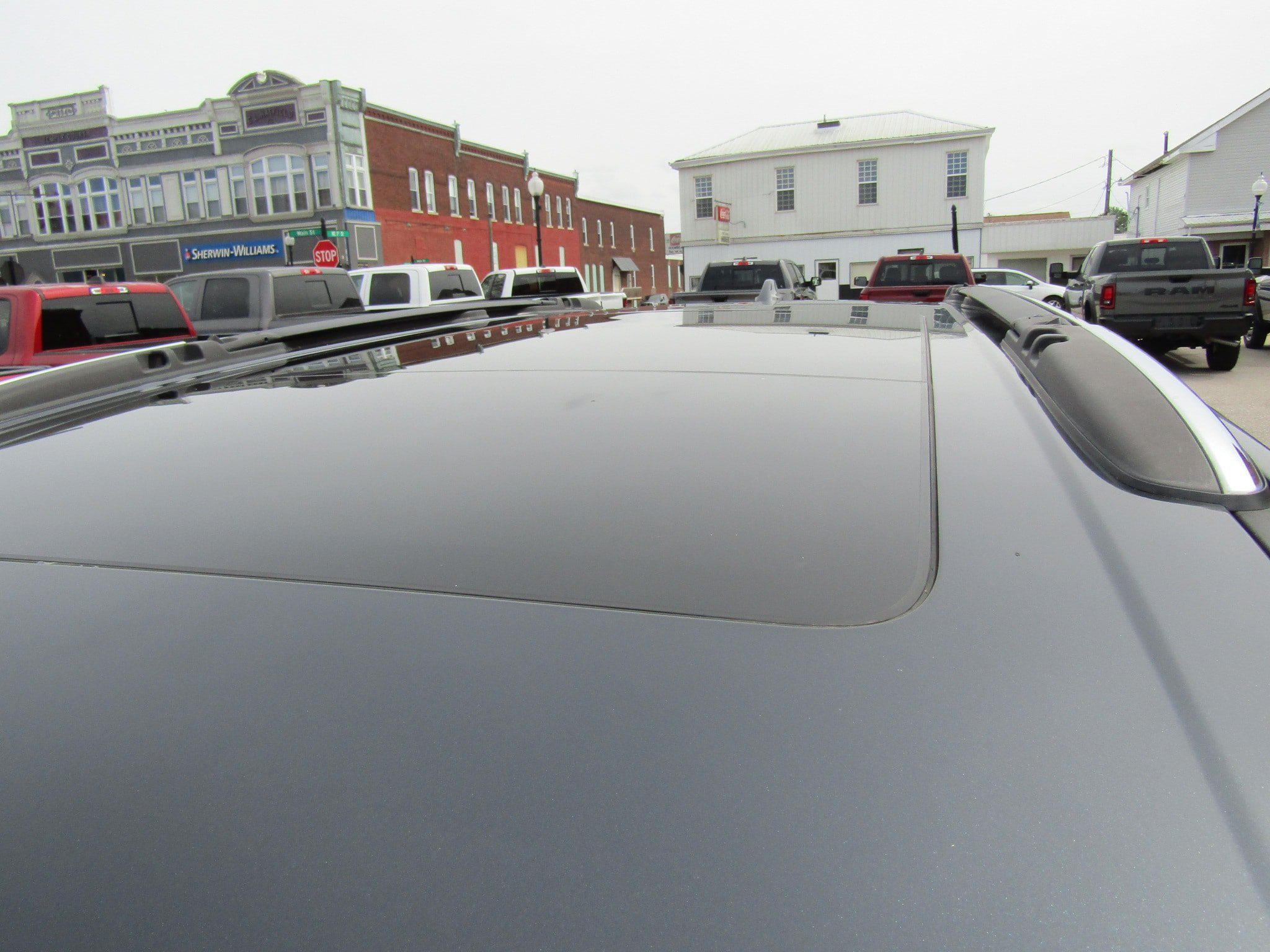 Used 2021 Chrysler Pacifica Limited w/ Premium & Safety Sphere Group AWD/4WD image 9