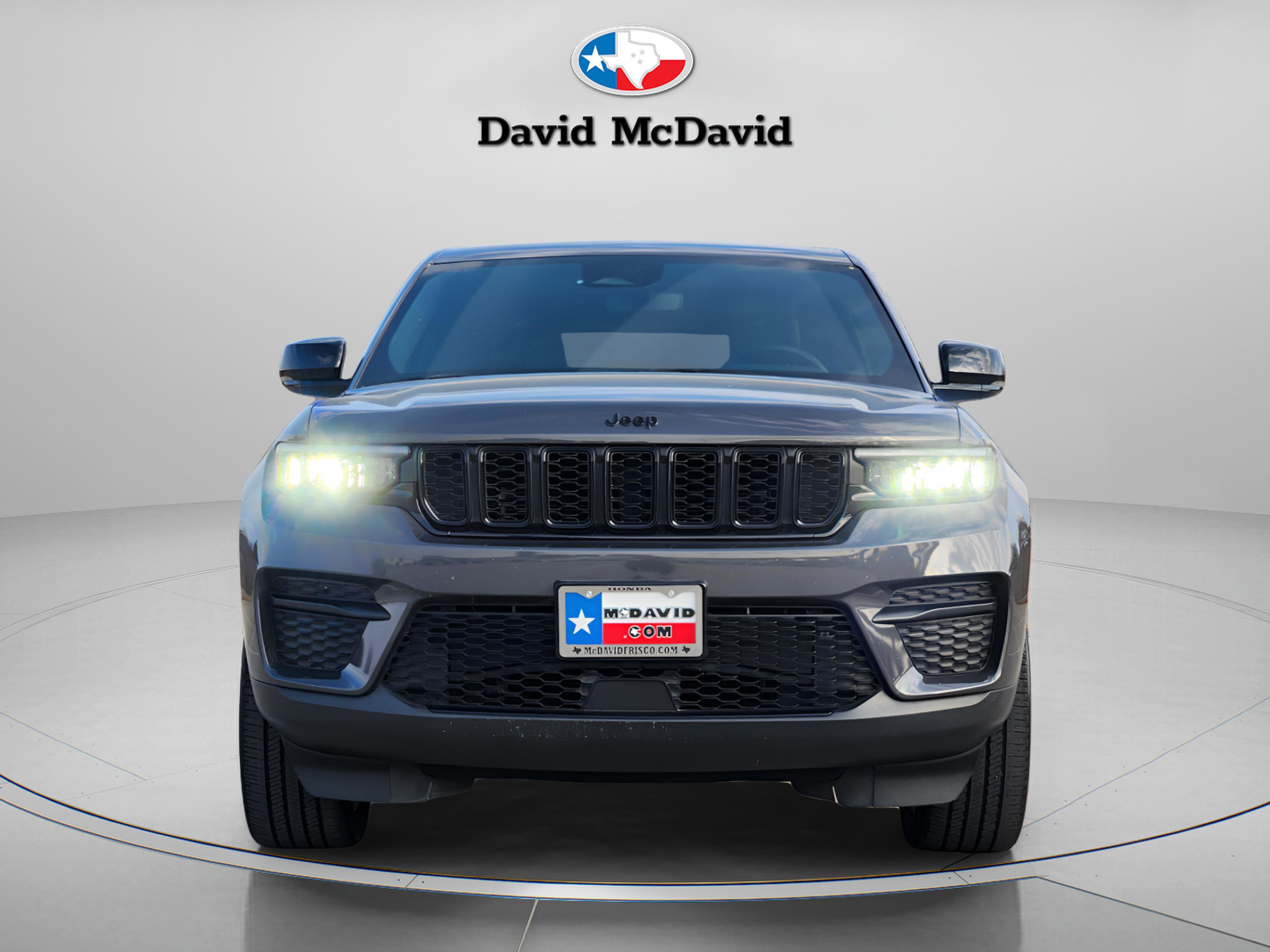 Used 2022 Jeep Grand Cherokee Altitude image 8