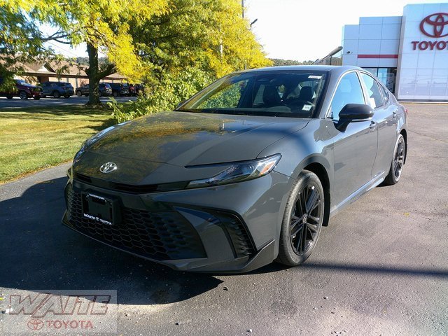 New 2025 Toyota Camry SE image 5
