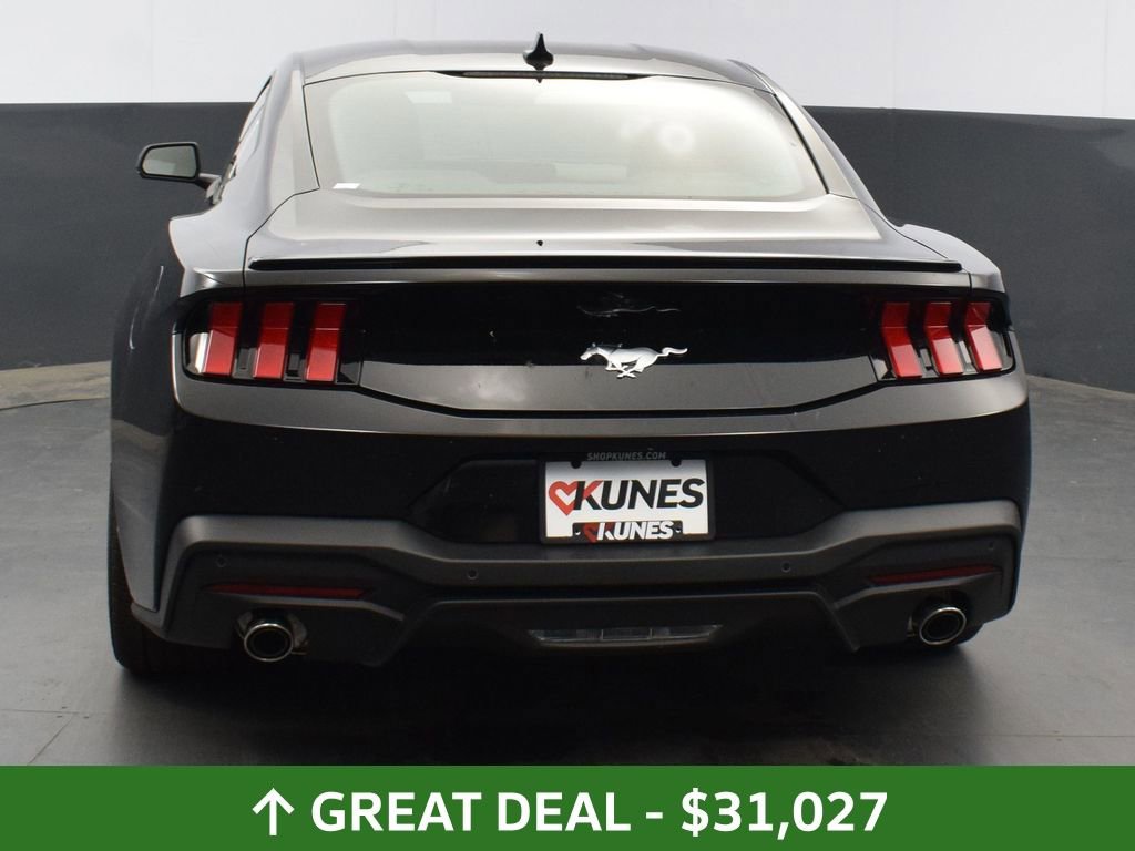 Used 2024 Ford Mustang Premium image 11