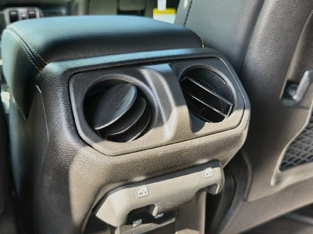 New 2027 Jeep Wrangler Unlimited Sahara AWD/4WD image 19