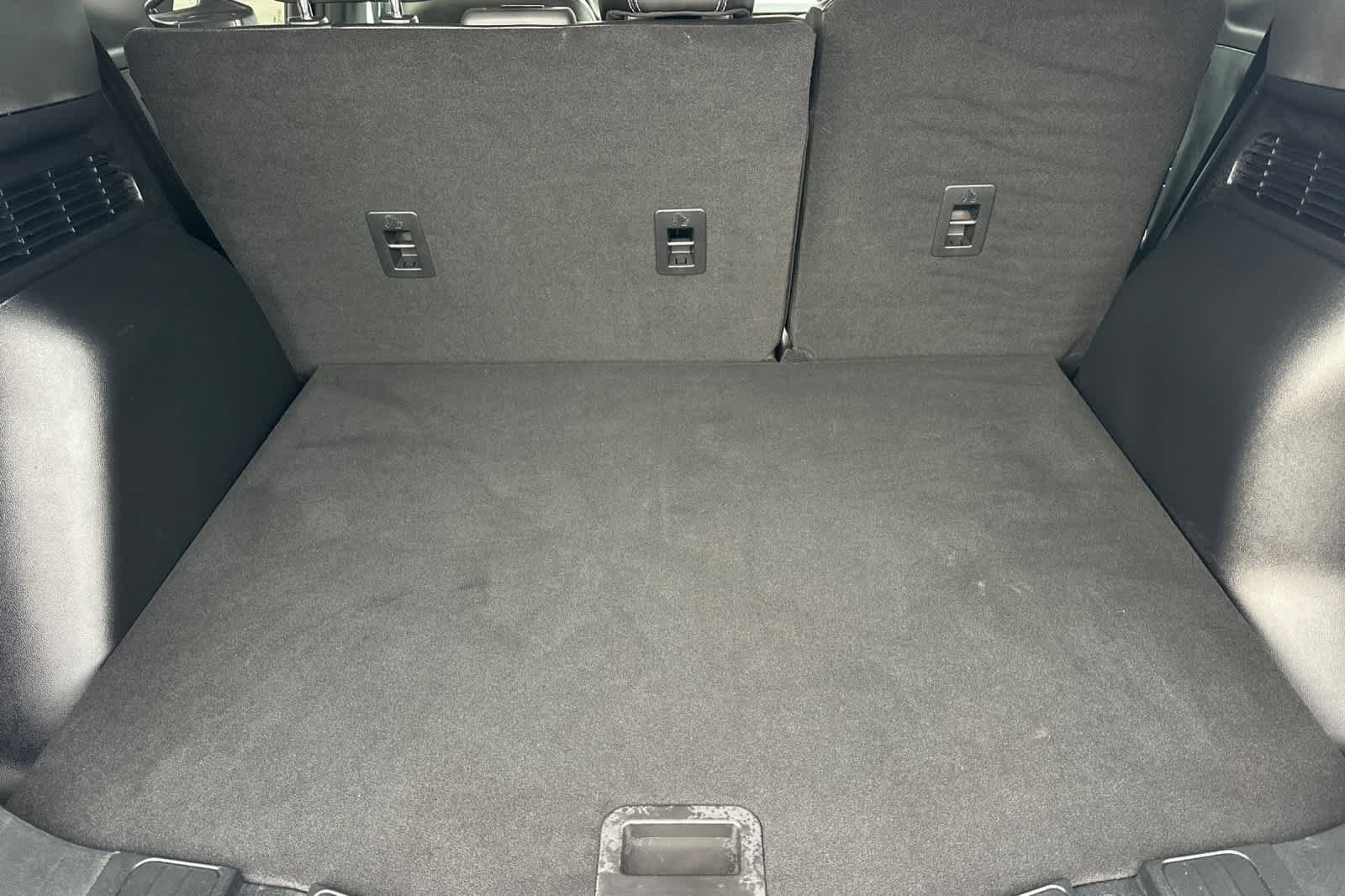 Certified 2025 Ford Escape SE w/ PHEV Premium Package image 15