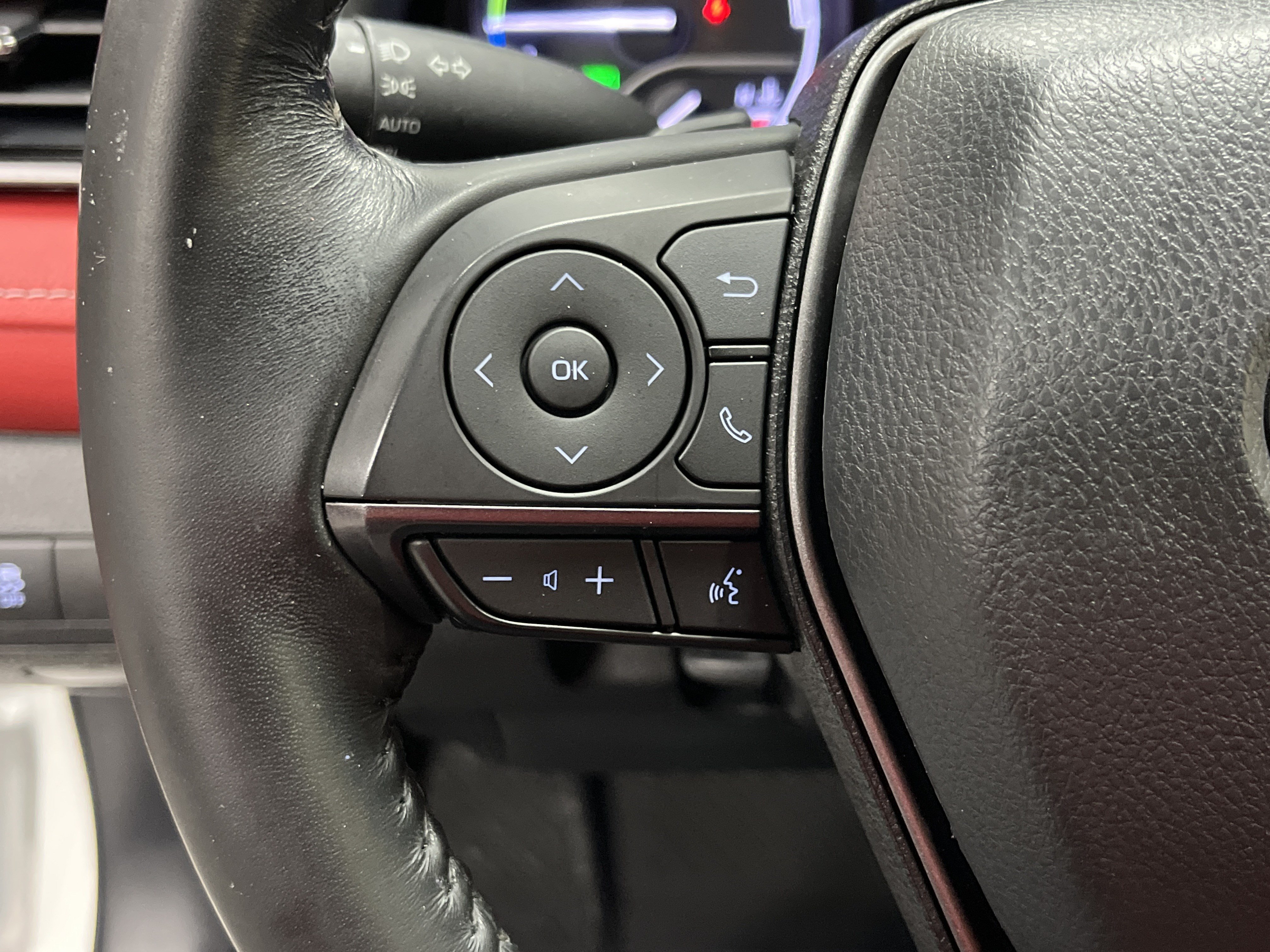 Used 2022 Toyota Camry XSE FWD image 19