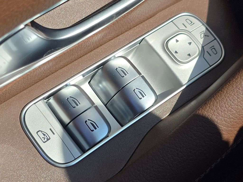 New 2026 Mercedes-Benz GLS 450 4MATIC image 28
