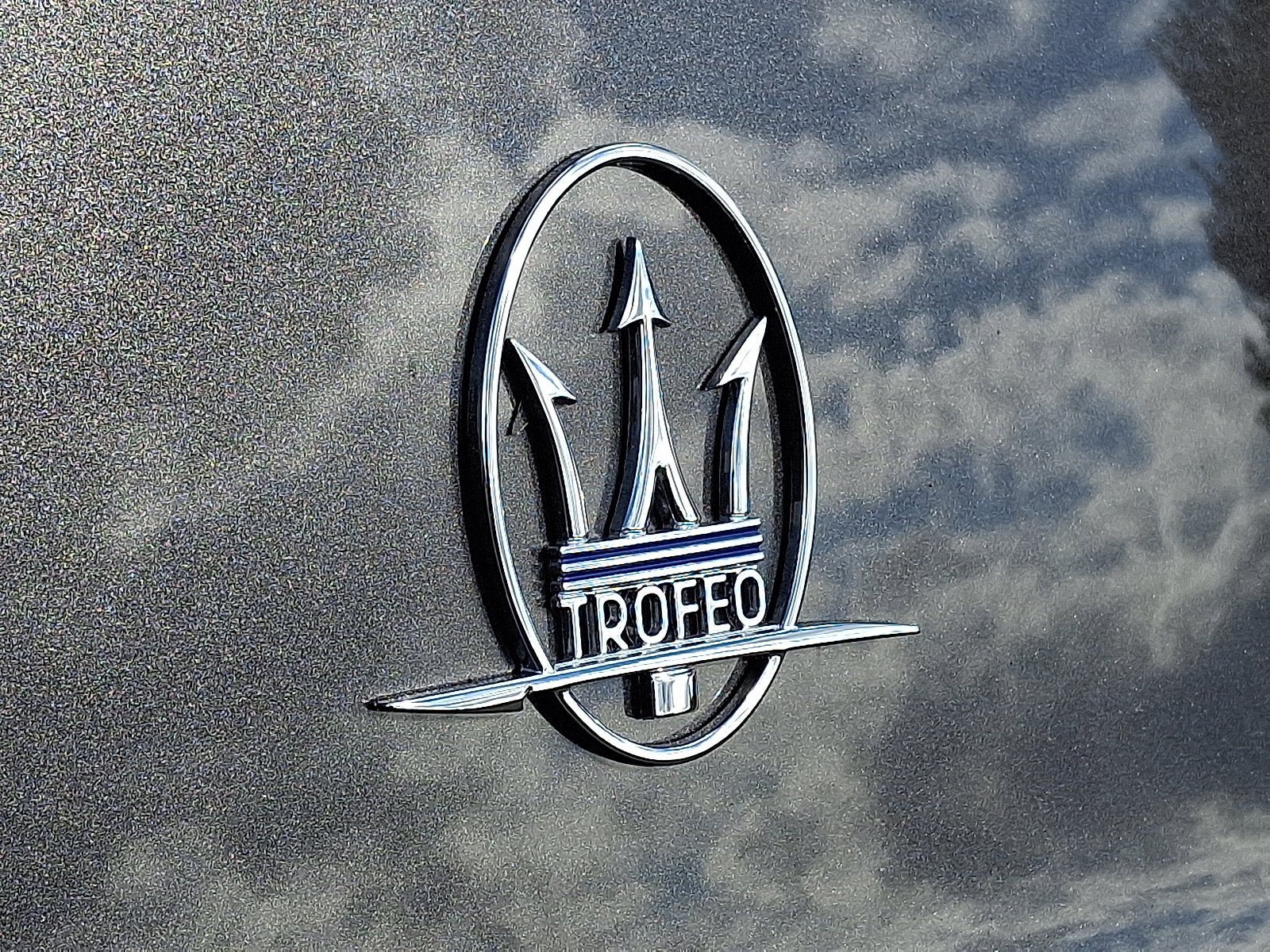 Used 2019 Maserati Levante Trofeo AWD/4WD image 34