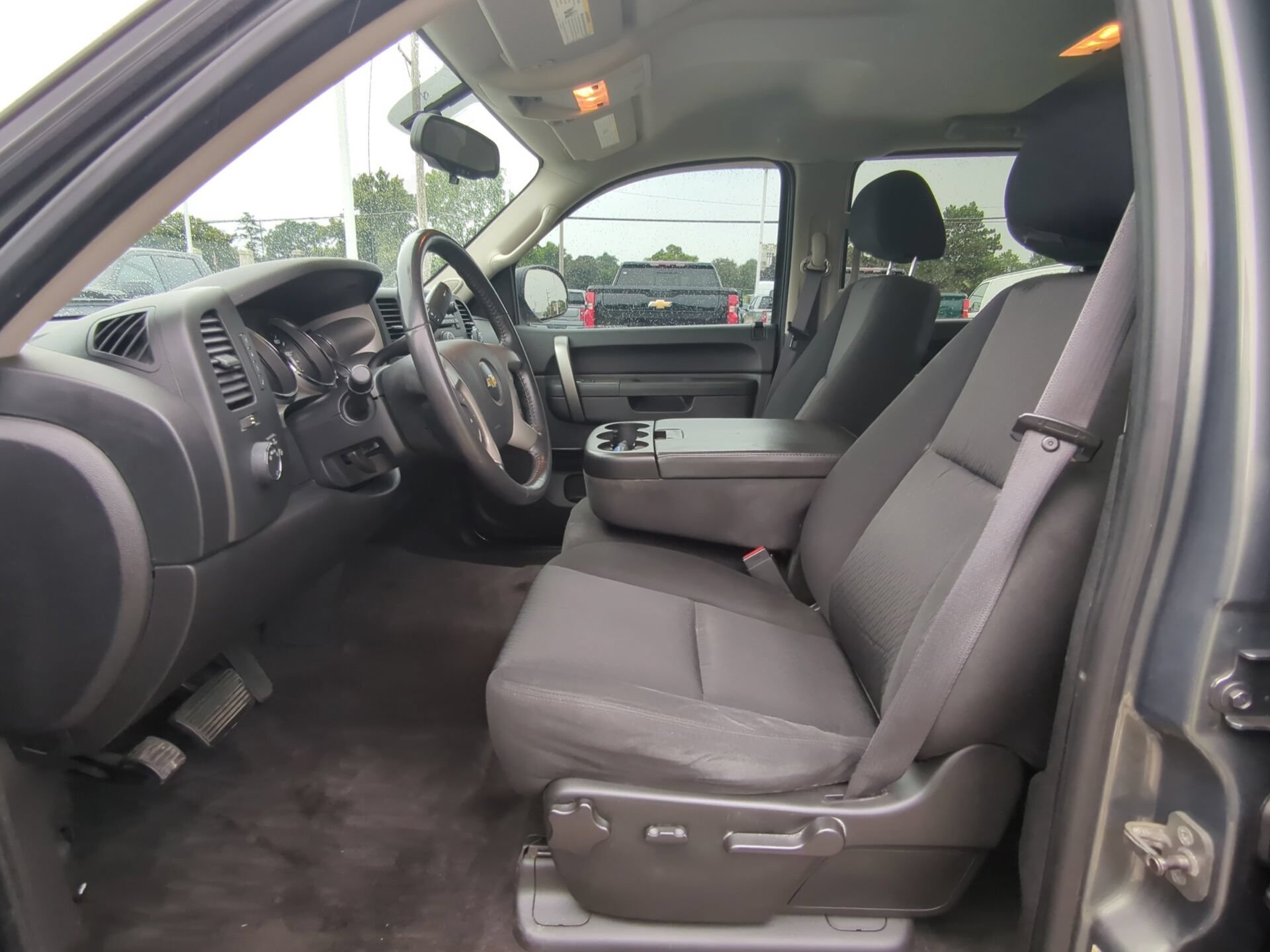 Used 2011 Chevrolet Silverado 1500 LT w/ All-Star Edition AWD/4WD image 17