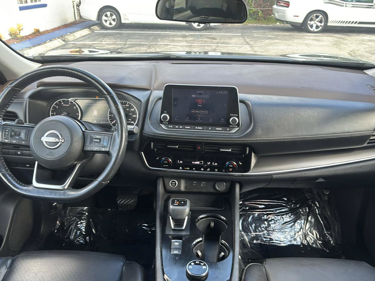 Used 2023 Nissan Rogue SV w/ SV Premium Package AWD/4WD image 9