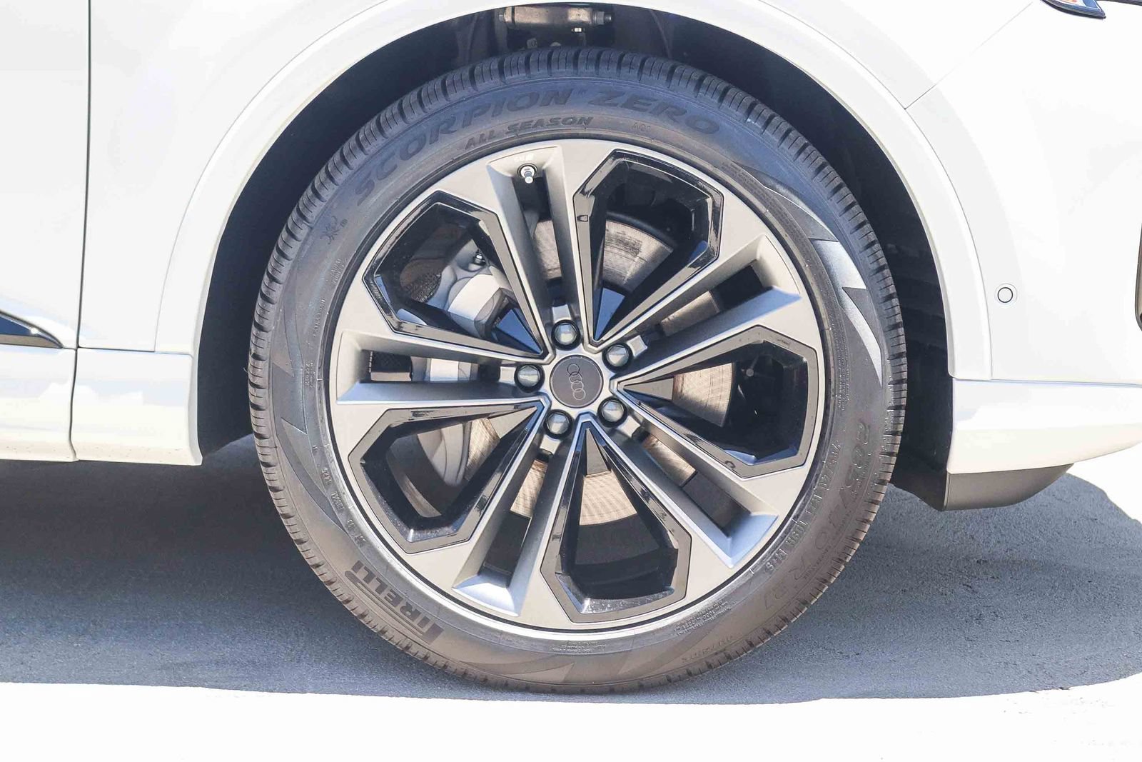 New 2026 Audi Q7 Premium Plus AWD/4WD image 9