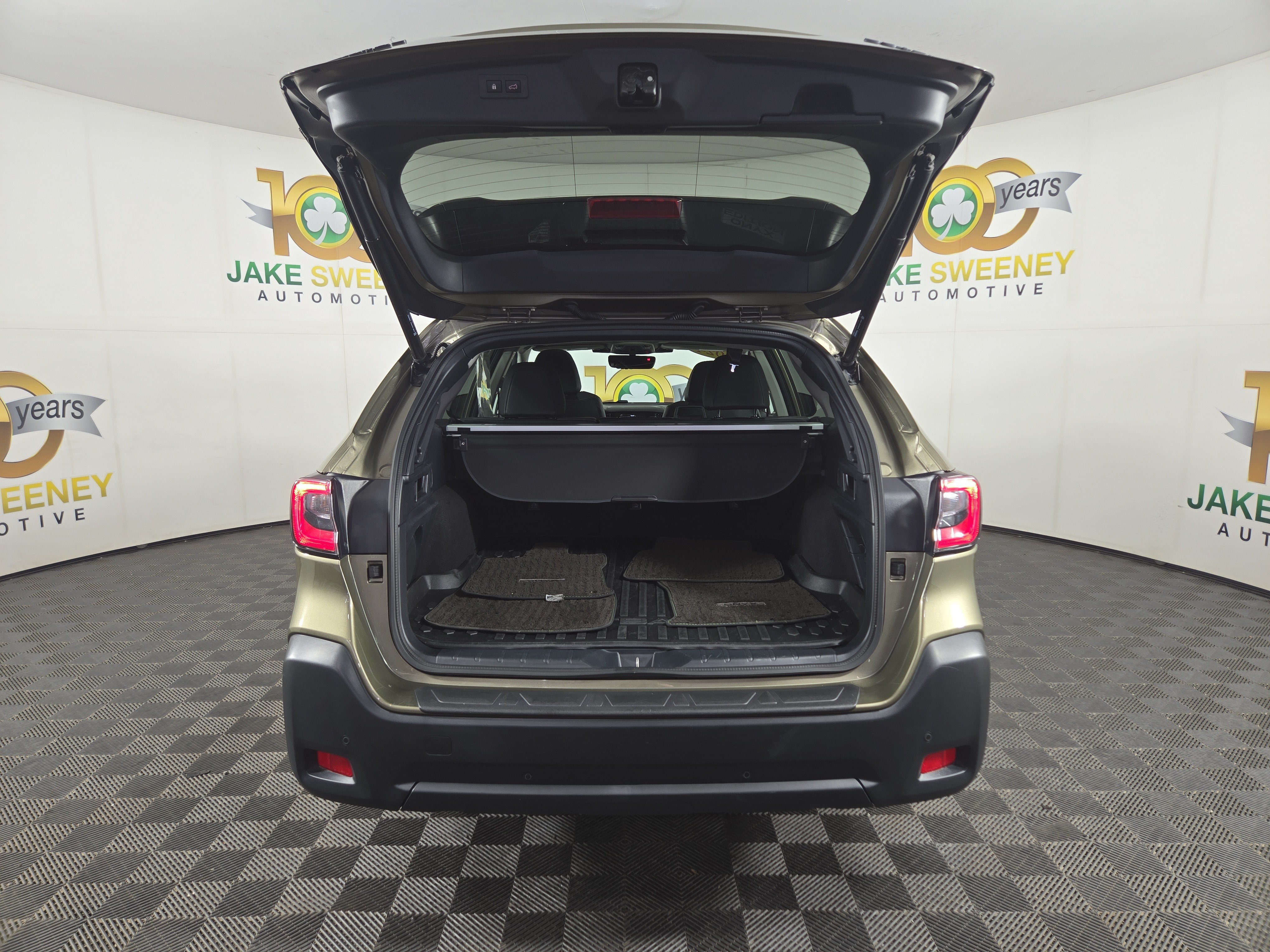 Used 2024 Subaru Outback Onyx Edition AWD/4WD image 33