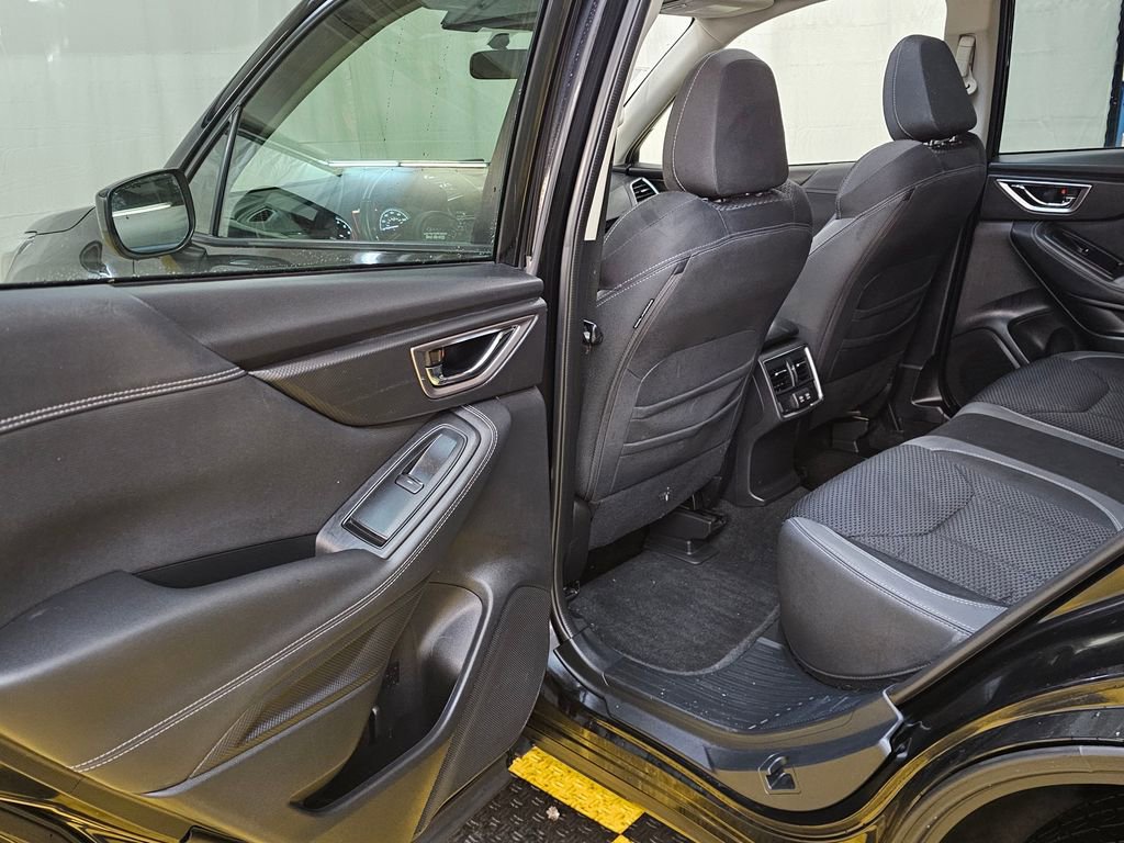 Used 2022 Subaru Forester Premium image 15