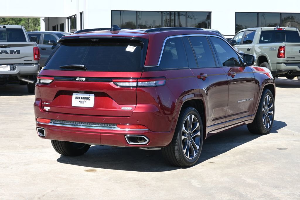 Used 2025 Jeep Grand Cherokee Overland w/ Luxury Tech Group IV AWD/4WD image 4