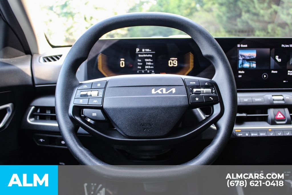 Used 2025 Kia K4 FWD image 22