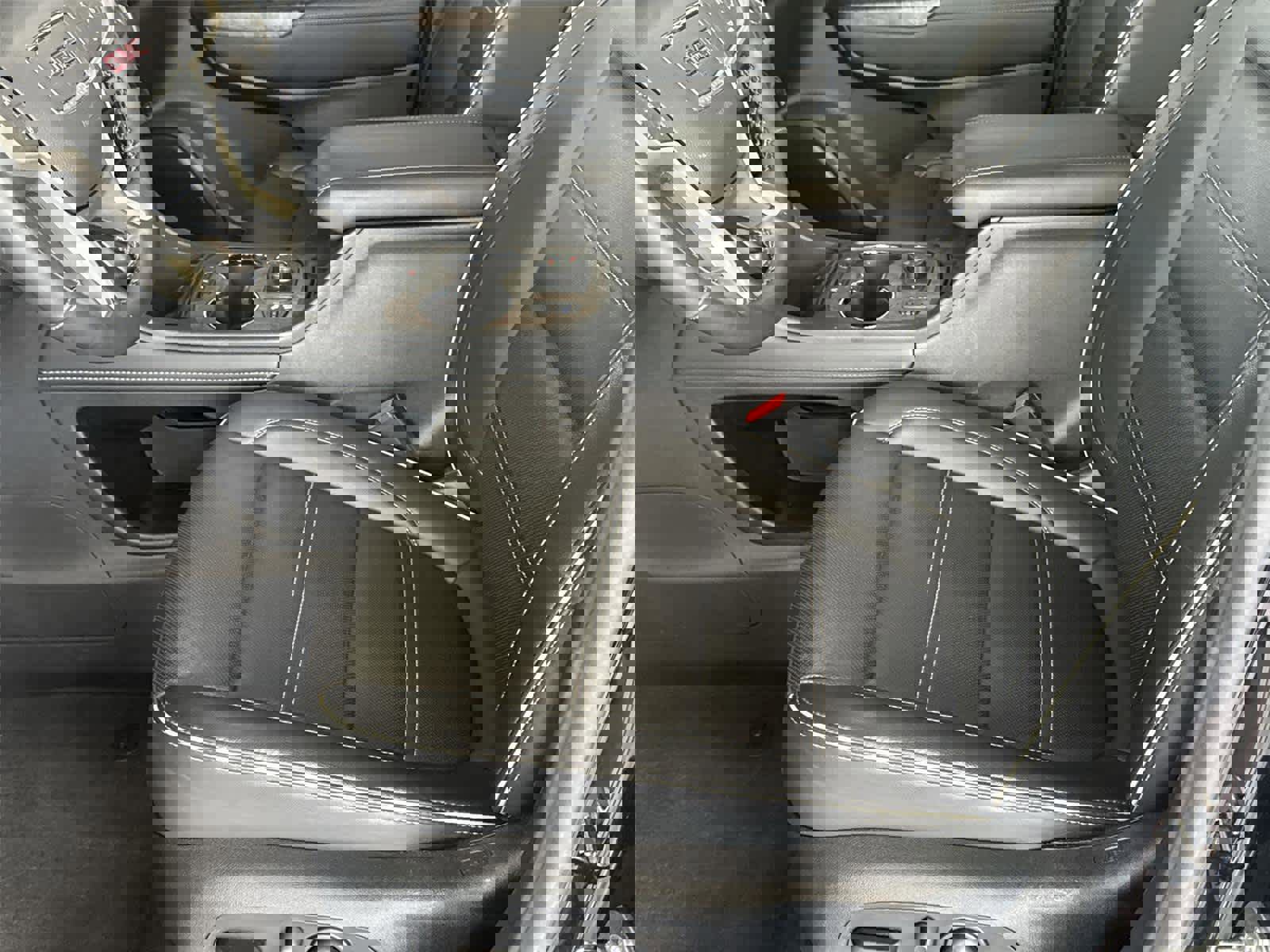 Used 2023 GMC Acadia Denali w/ Black Diamond Edition image 11