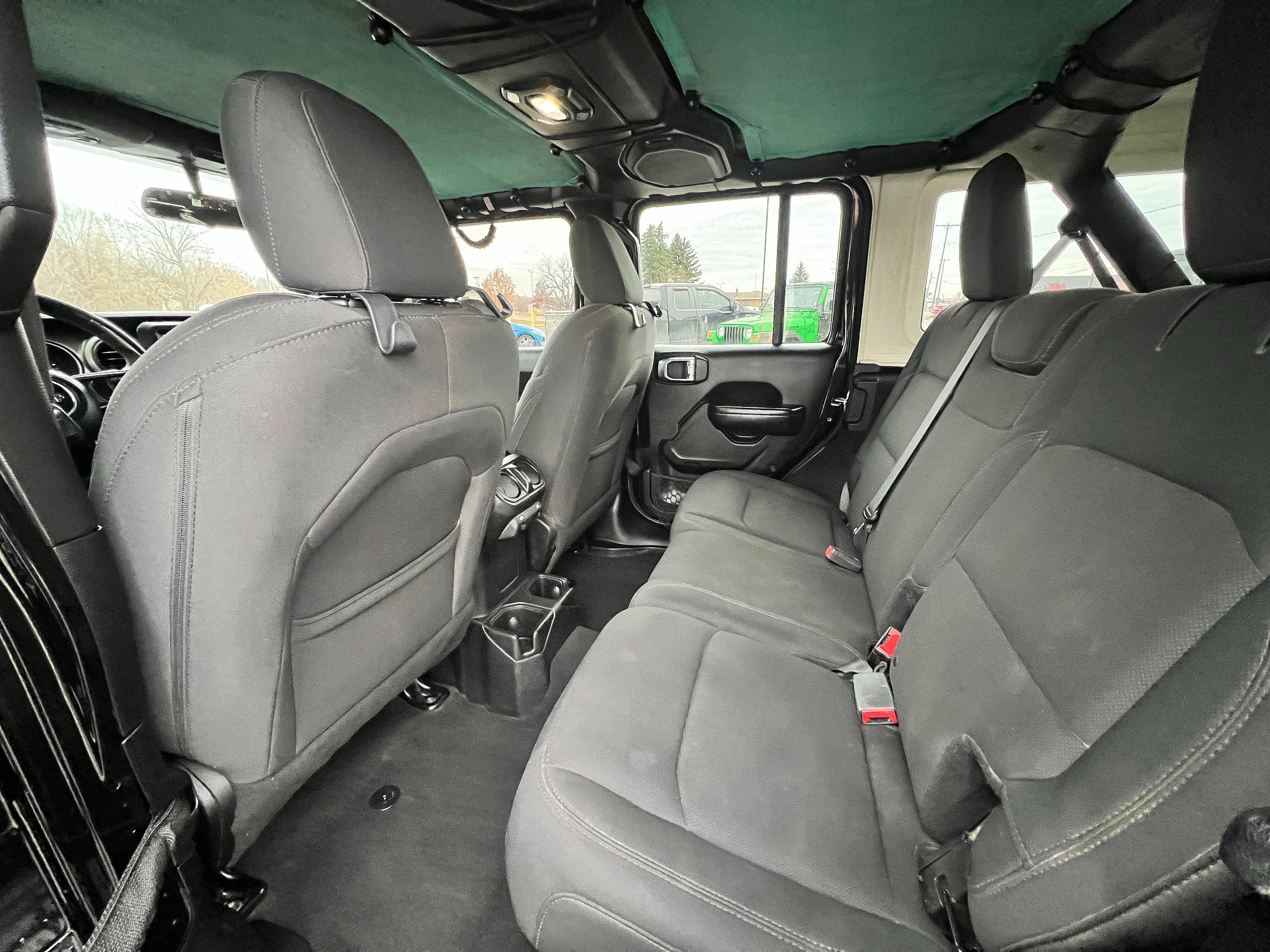 Used 2018 Jeep Wrangler Unlimited Sport S image 22