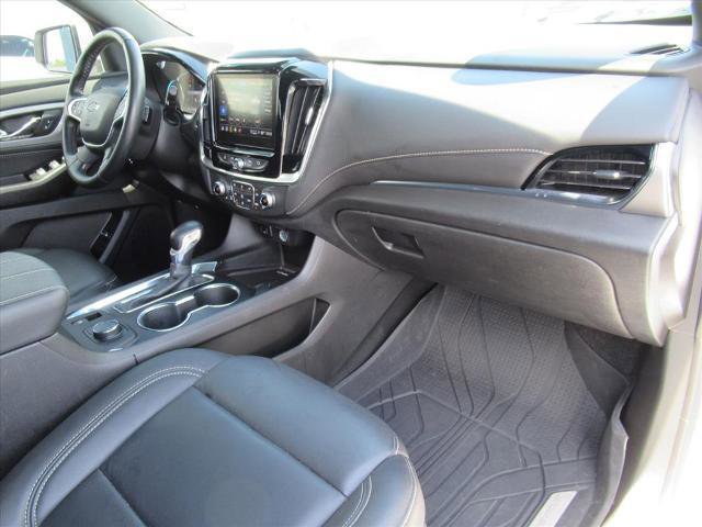 Used 2023 Chevrolet Traverse LT w/ Midnight/Sport Edition AWD/4WD image 11