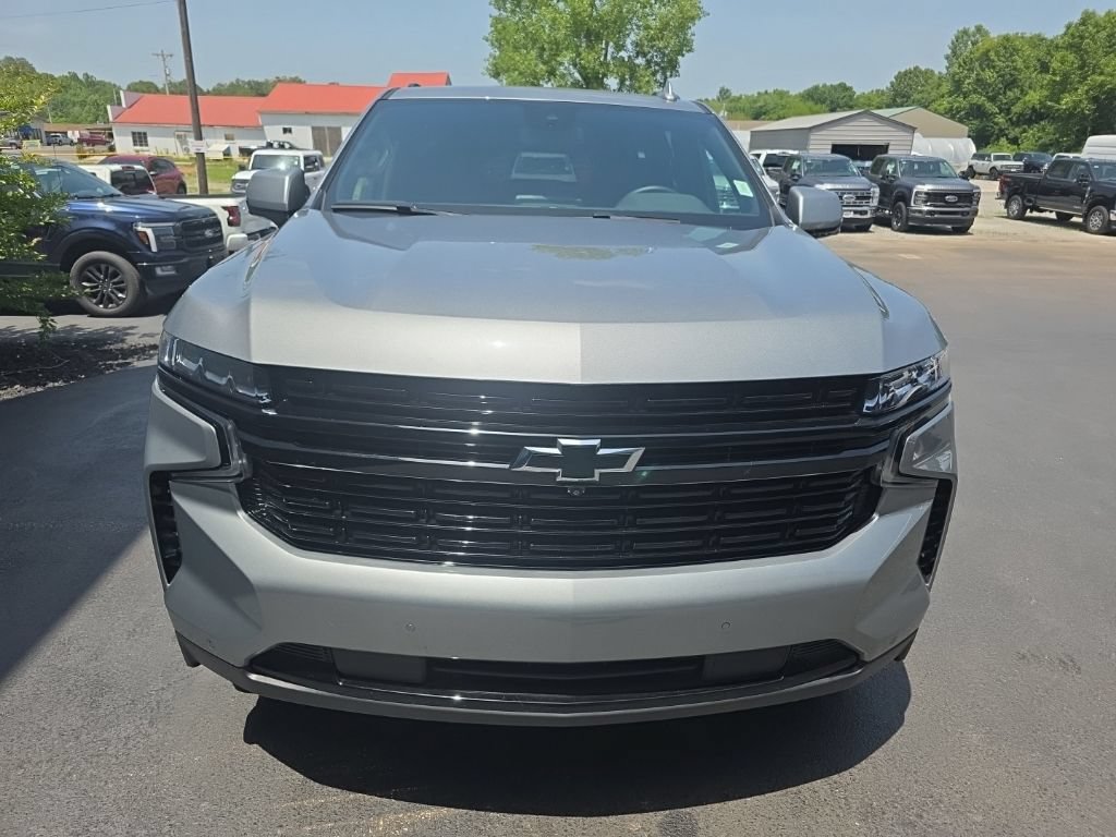 Used 2024 Chevrolet Tahoe RST w/ Luxury Package AWD/4WD image 3