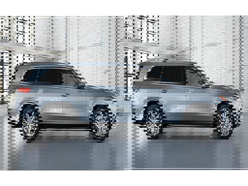 New 2026 Mercedes-Benz GLS 450 4MATIC image 2