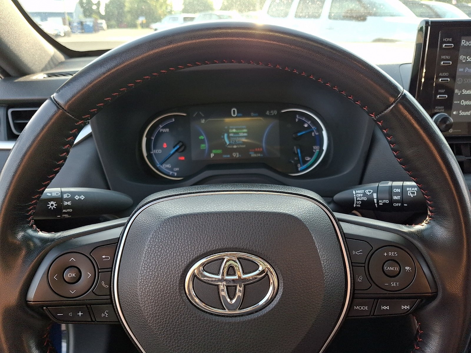 Used 2021 Toyota RAV4 SE w/ Weather & Moonroof Package AWD/4WD image 19