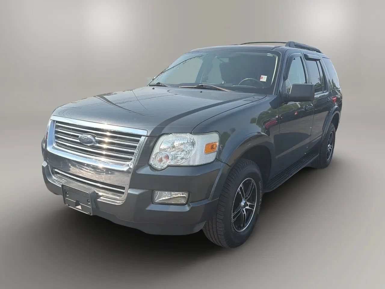 Used 2010 Ford Explorer XLT AWD/4WD image 1