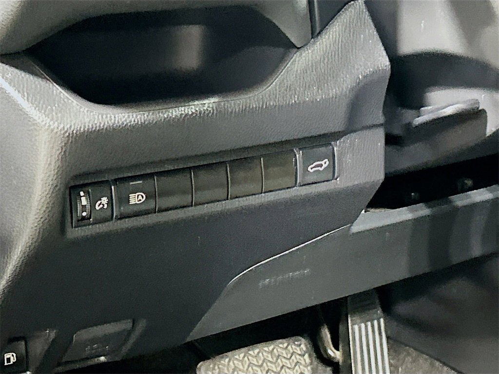 Used 2024 Toyota RAV4 XLE image 8