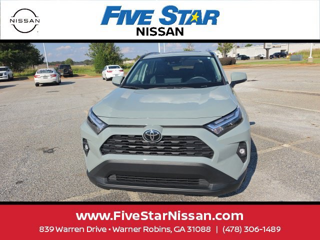Used 2022 Toyota RAV4 XLE Premium FWD image 3