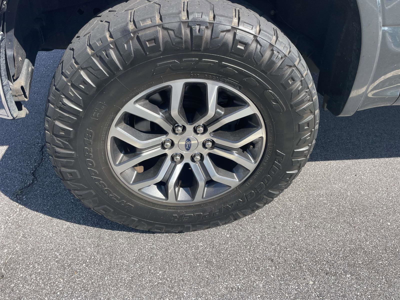 Used 2015 Ford F150 Lariat w/ FX4 Off-Road Package image 7