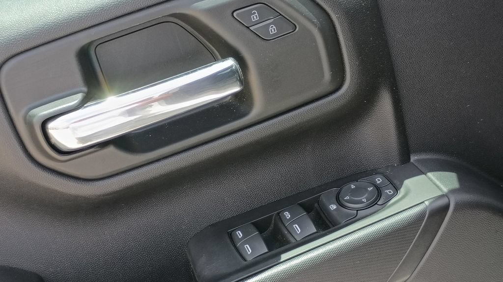 Used 2024 Chevrolet Silverado 1500 Custom w/ LPO, Dark Essentials Package RWD image 24