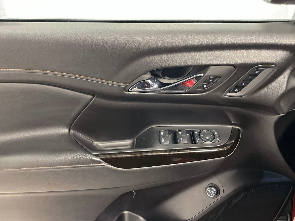 Used 2023 GMC Acadia AT4 w/ Technology Package image 20