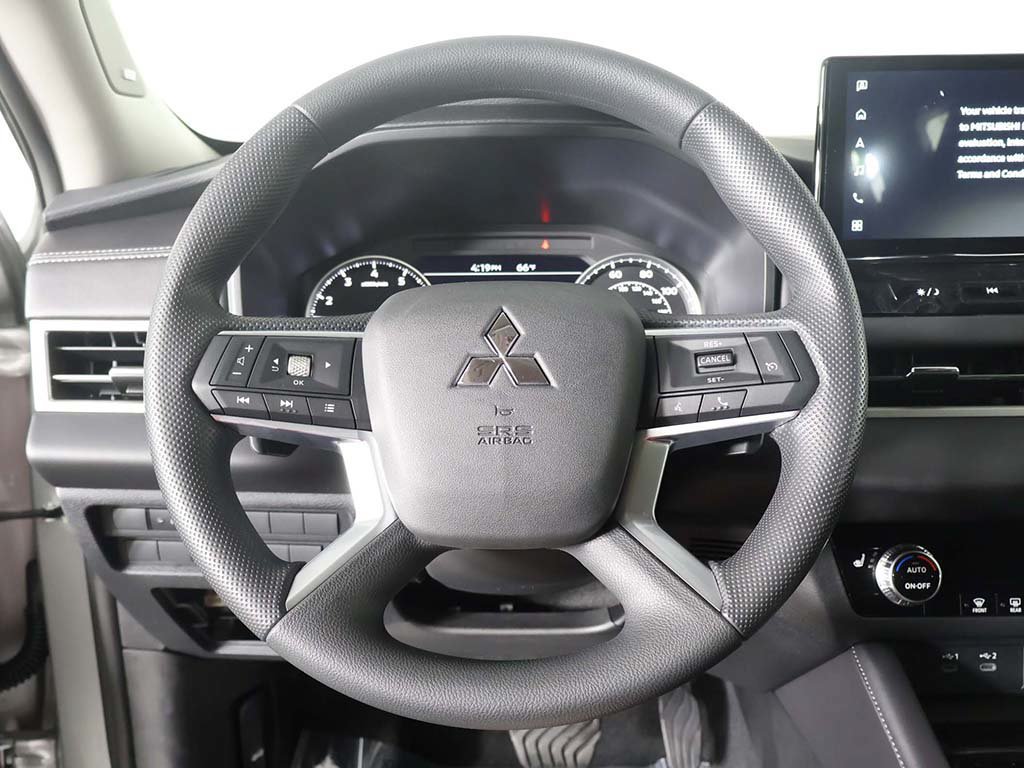 New 2026 Mitsubishi Outlander ES AWD/4WD image 36