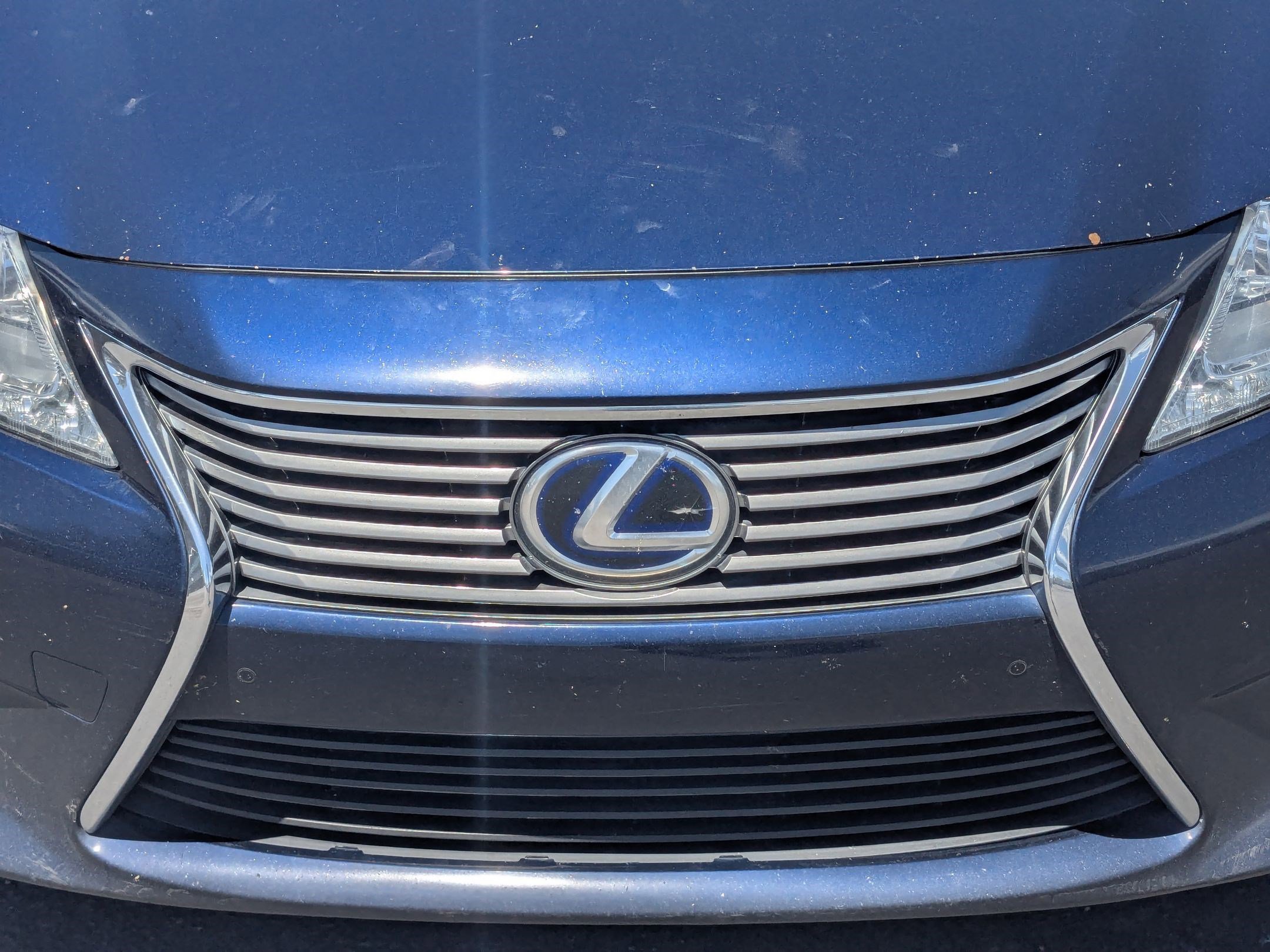 Used 2015 Lexus ES 300h w/ Navigation System Package FWD image 12