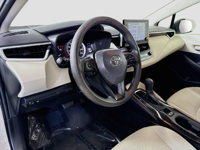 Used 2020 Toyota Corolla LE FWD image 21