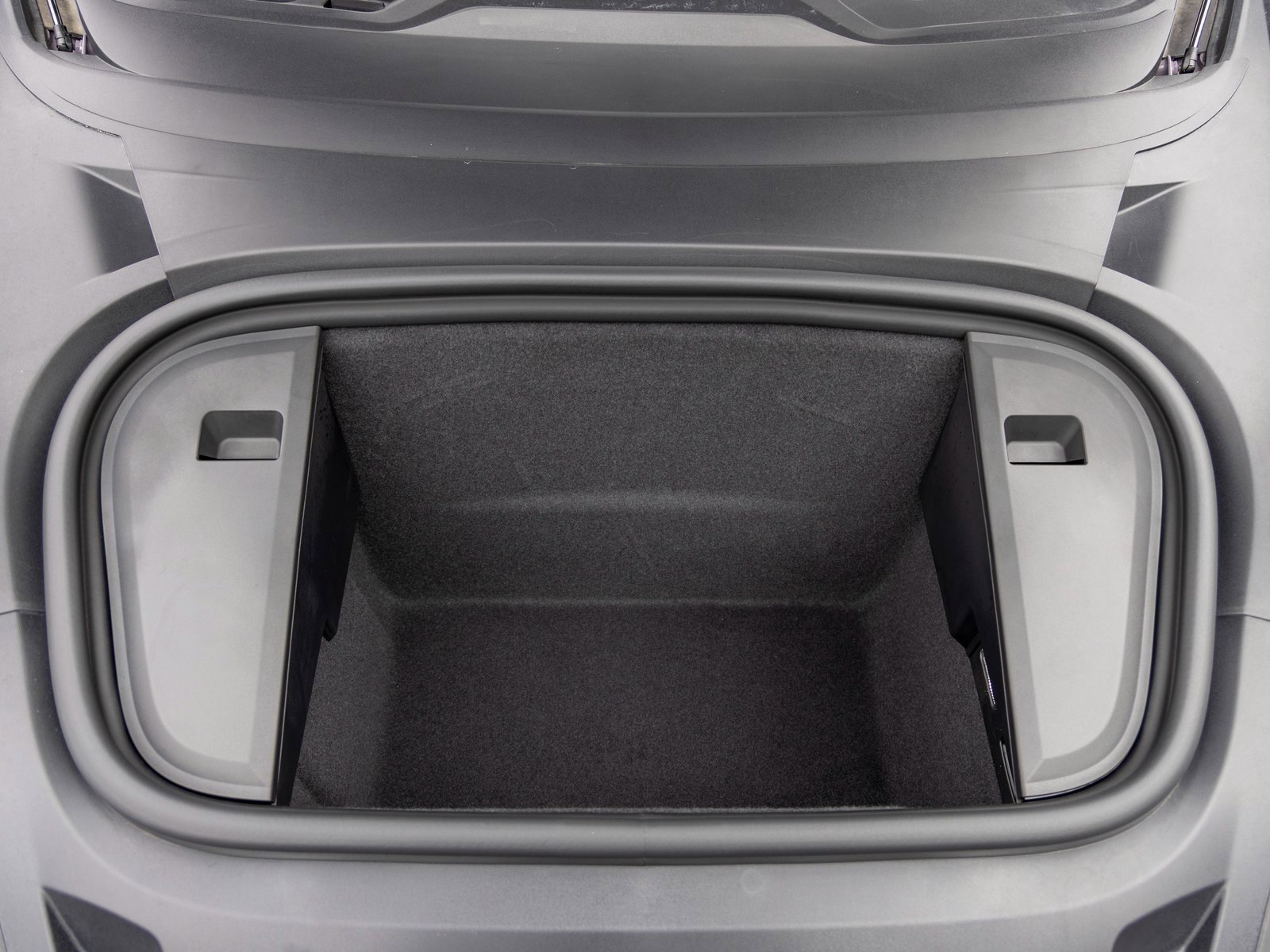 New 2025 Porsche Taycan image 55