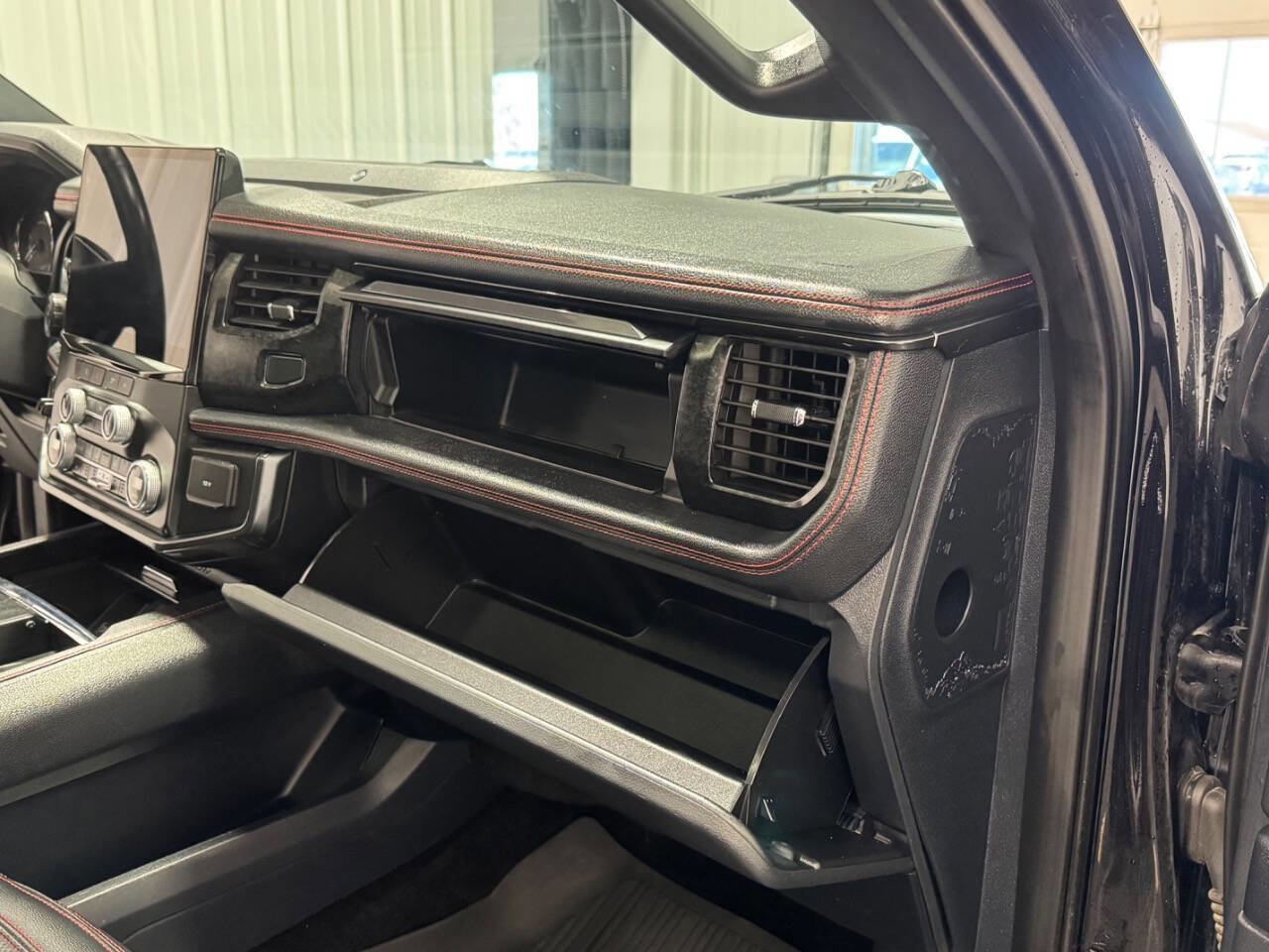Used 2022 Ford Expedition Max Limited AWD/4WD image 25
