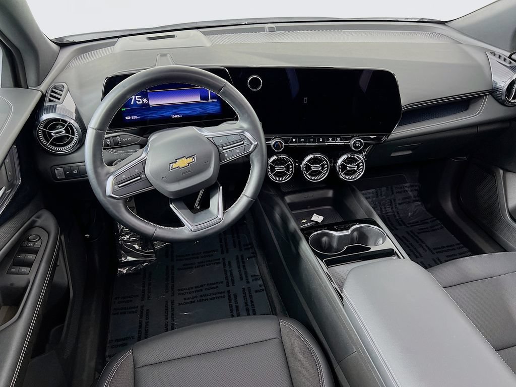 Certified 2024 Chevrolet Blazer EV LT AWD/4WD image 22