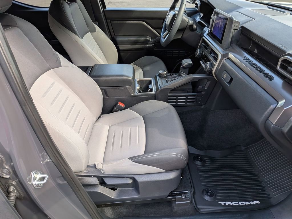 Used 2025 Toyota Tacoma TRD Sport AWD/4WD image 20