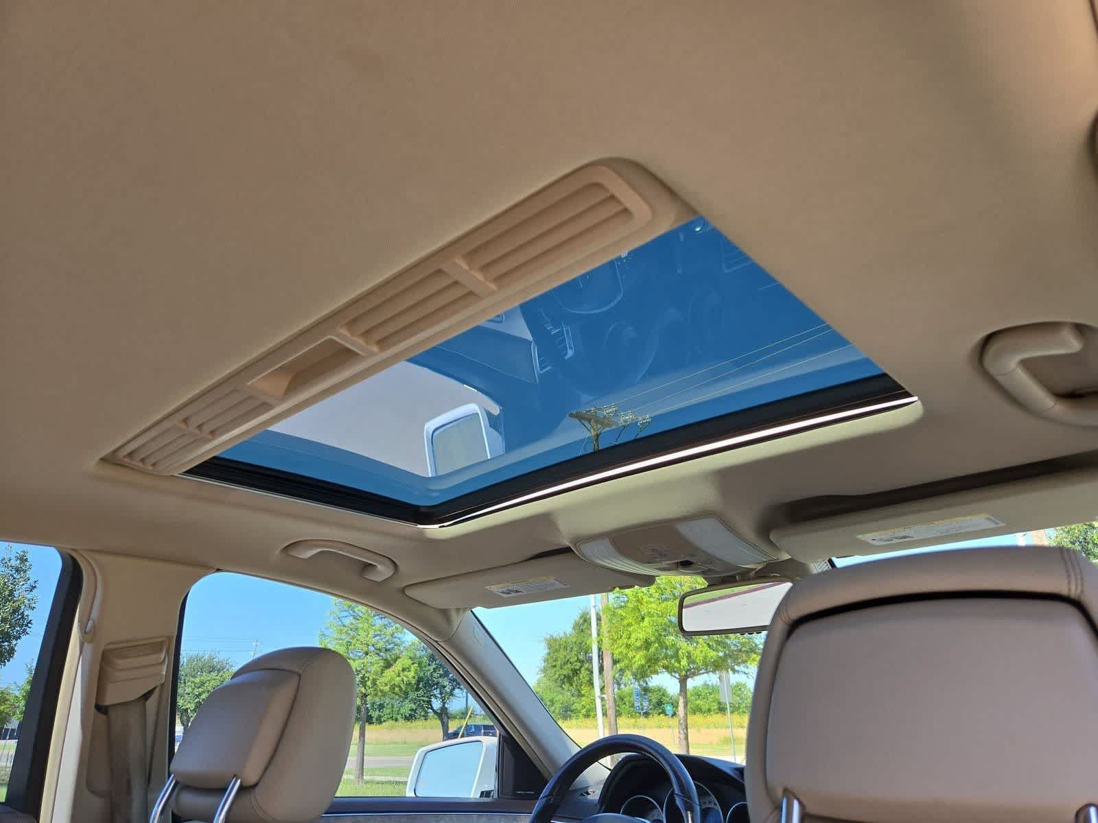 Used 2016 Mercedes-Benz E 350 Sedan image 20