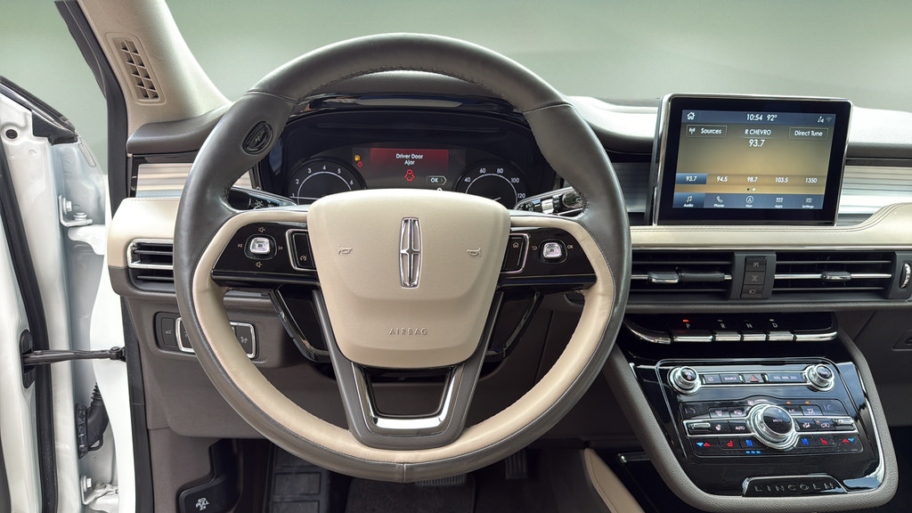 Used 2020 Lincoln Corsair AWD w/ Premium Package image 22