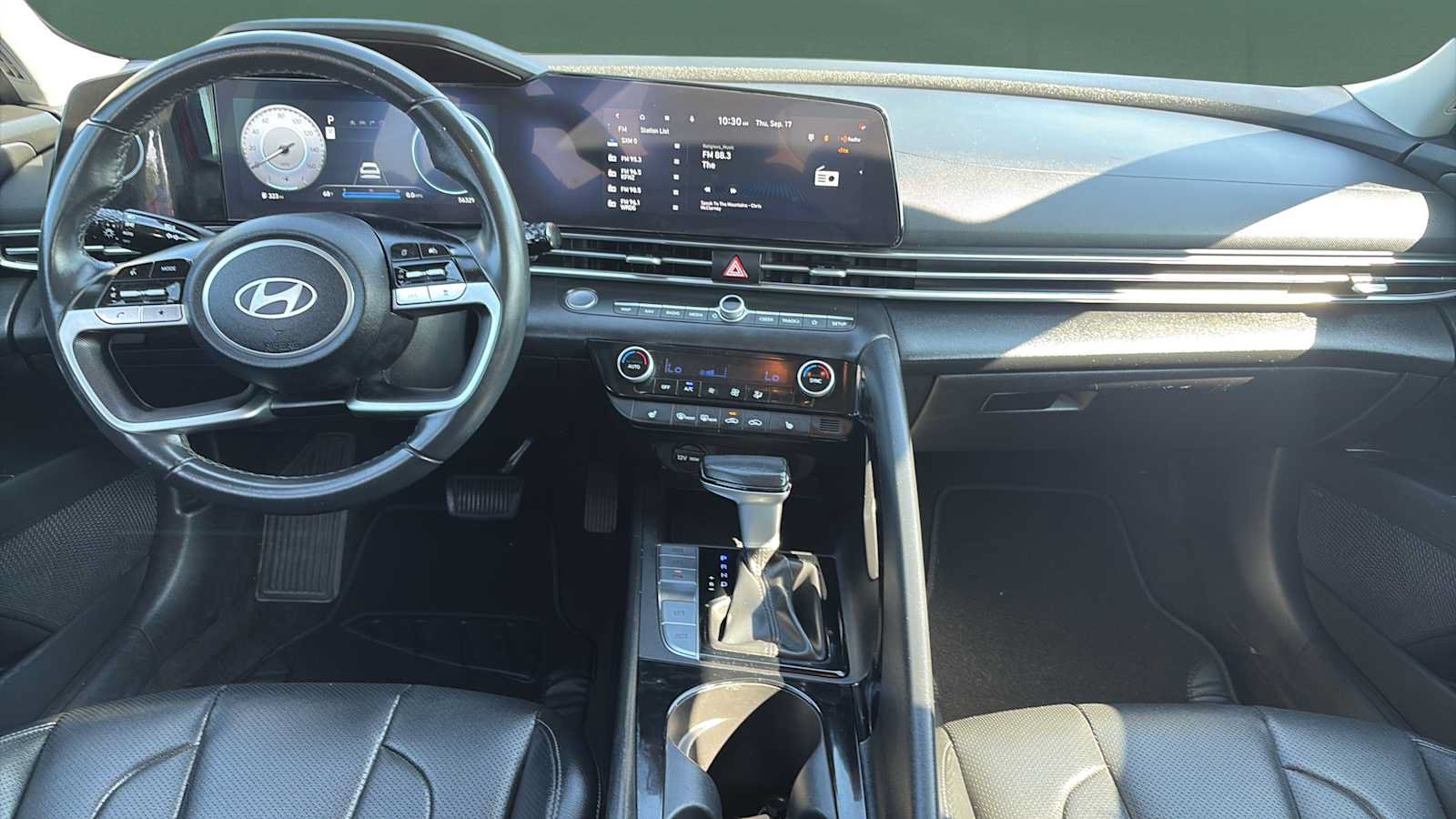 Used 2024 Hyundai Elantra Limited FWD image 19