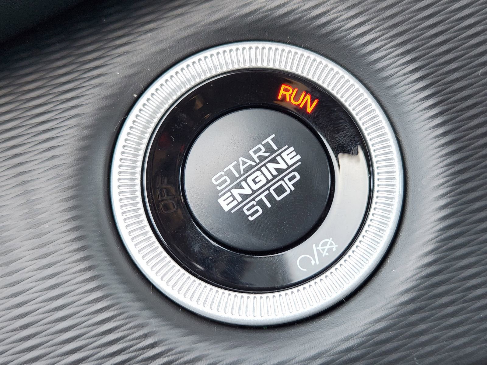 New 2025 Jeep Grand Cherokee L Altitude image 14