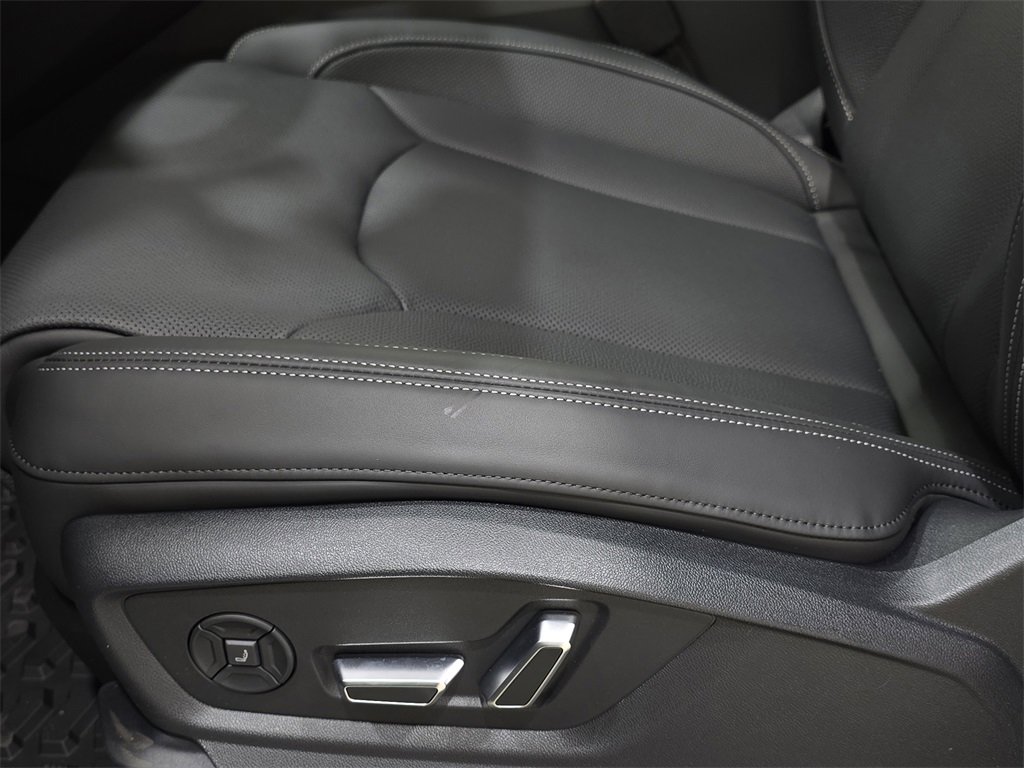 New 2025 Audi Q7 3.0T Prestige image 29