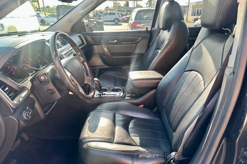 Used 2015 GMC Acadia Denali image 10