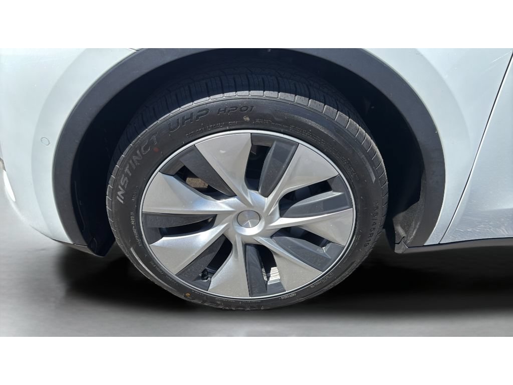 Used 2021 Tesla Model Y Long Range AWD/4WD image 19